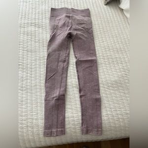 SOLD NWOT Easel leggings, size S, Moro style, light purple